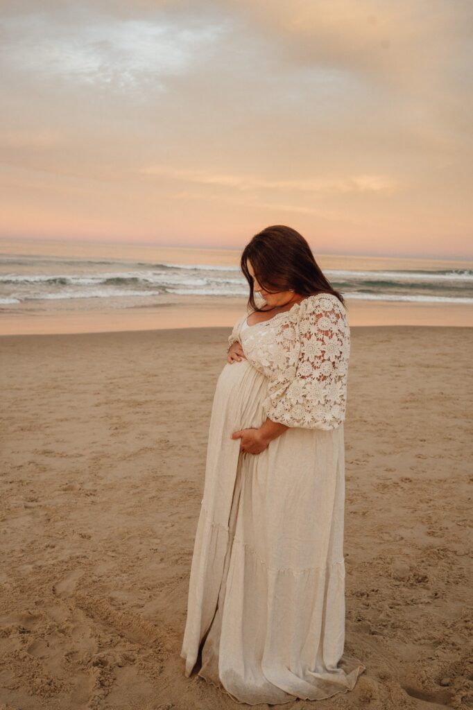 Sunshine Coast maternity and newborn photography by Natural Oak Photography