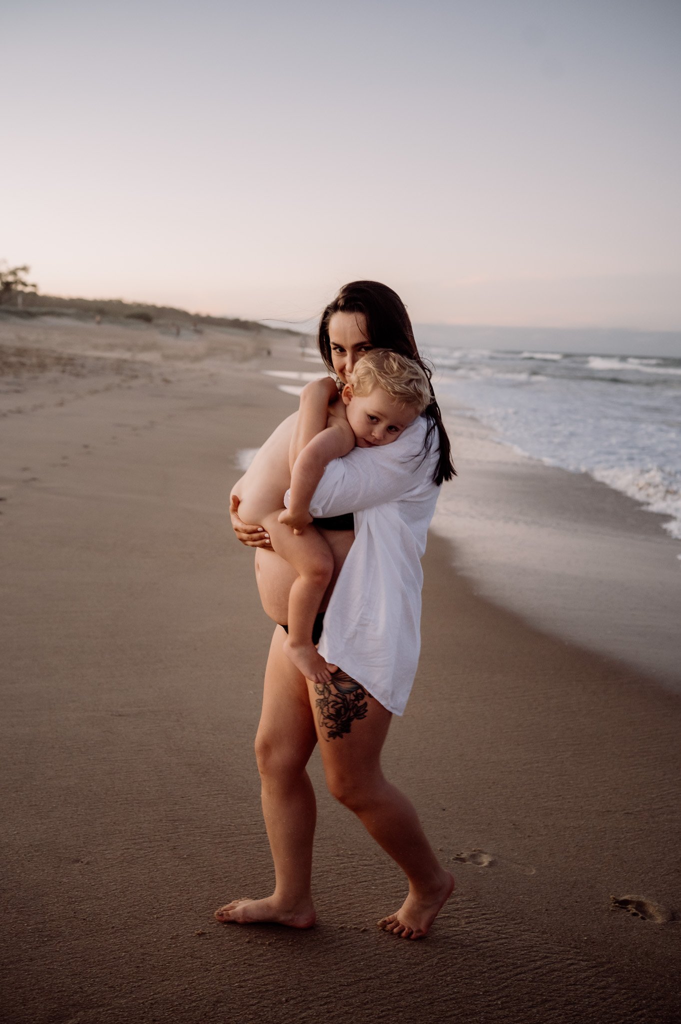 Sunshine Coast maternity and newborn photography by Natural Oak Photography