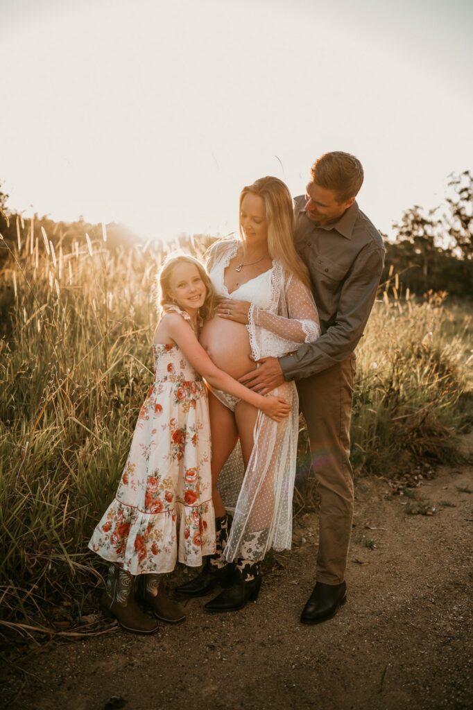 Sunshine Coast maternity and newborn photography by Natural Oak Photography
