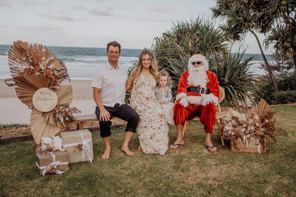 Santa photos at Coolum Beach by Natural Oak Photography