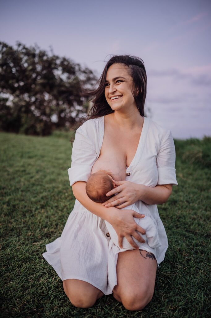 Sunshine Coast maternity and newborn photography by Natural Oak Photography